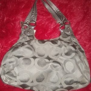 Stunning Beautiful Silver Coach Purse with Dust Ba